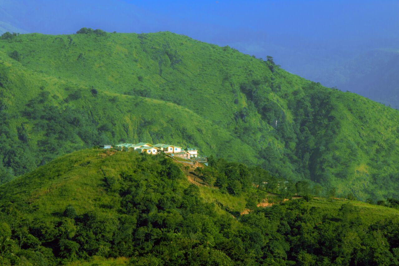 Misty Hill Hotel Pirmed Luaran gambar